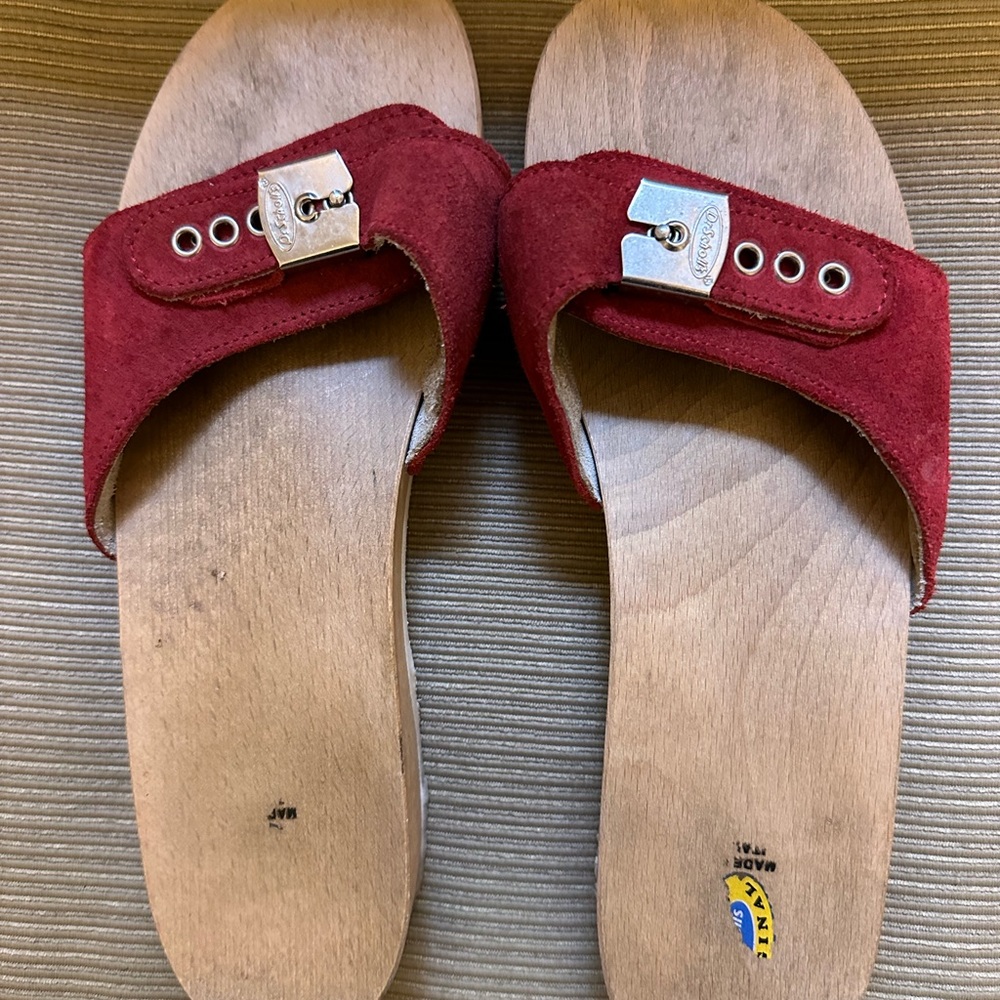 Vintage Dr Scholls red suede sandal